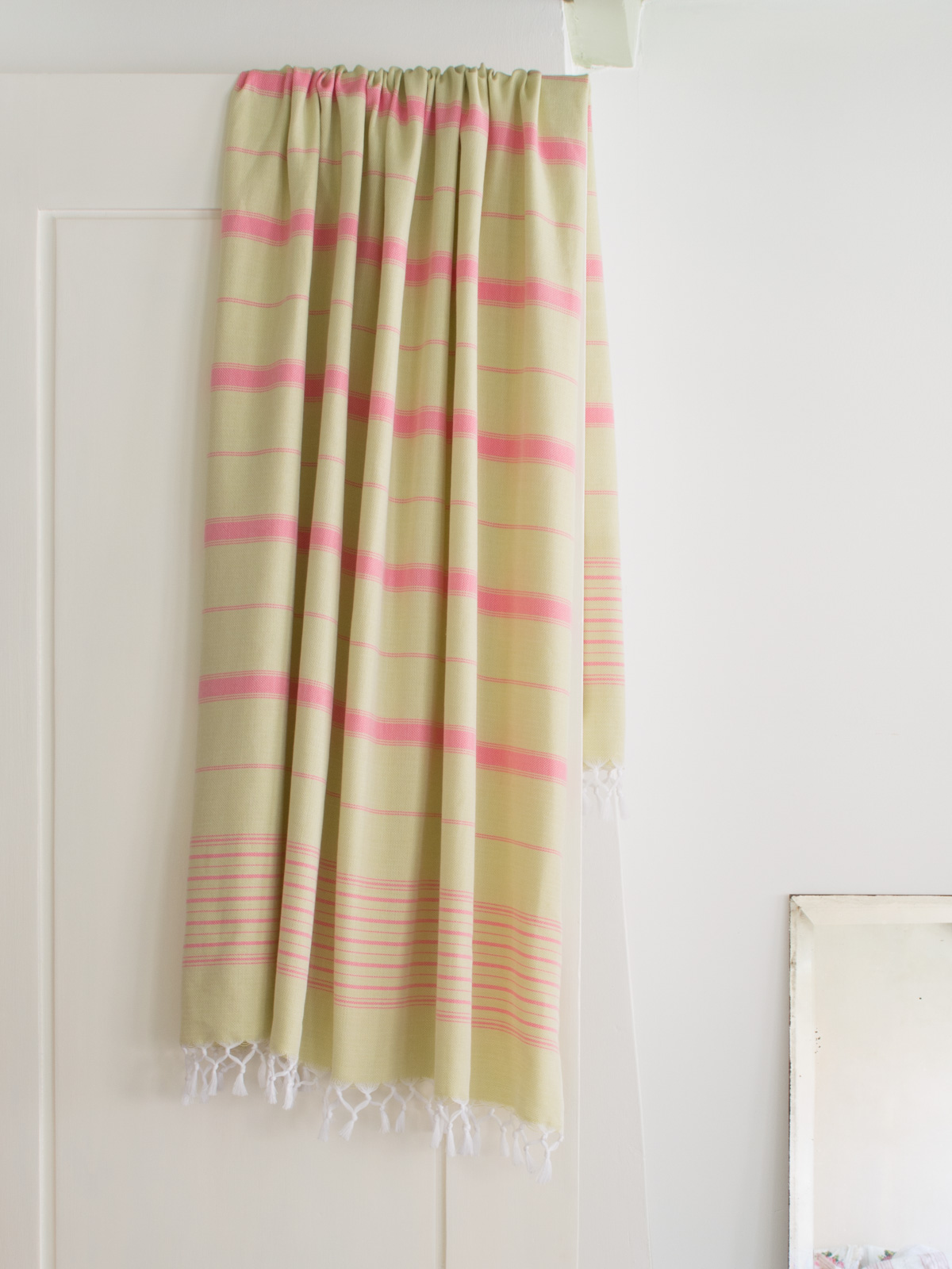 hammam towel linden green/candy pink